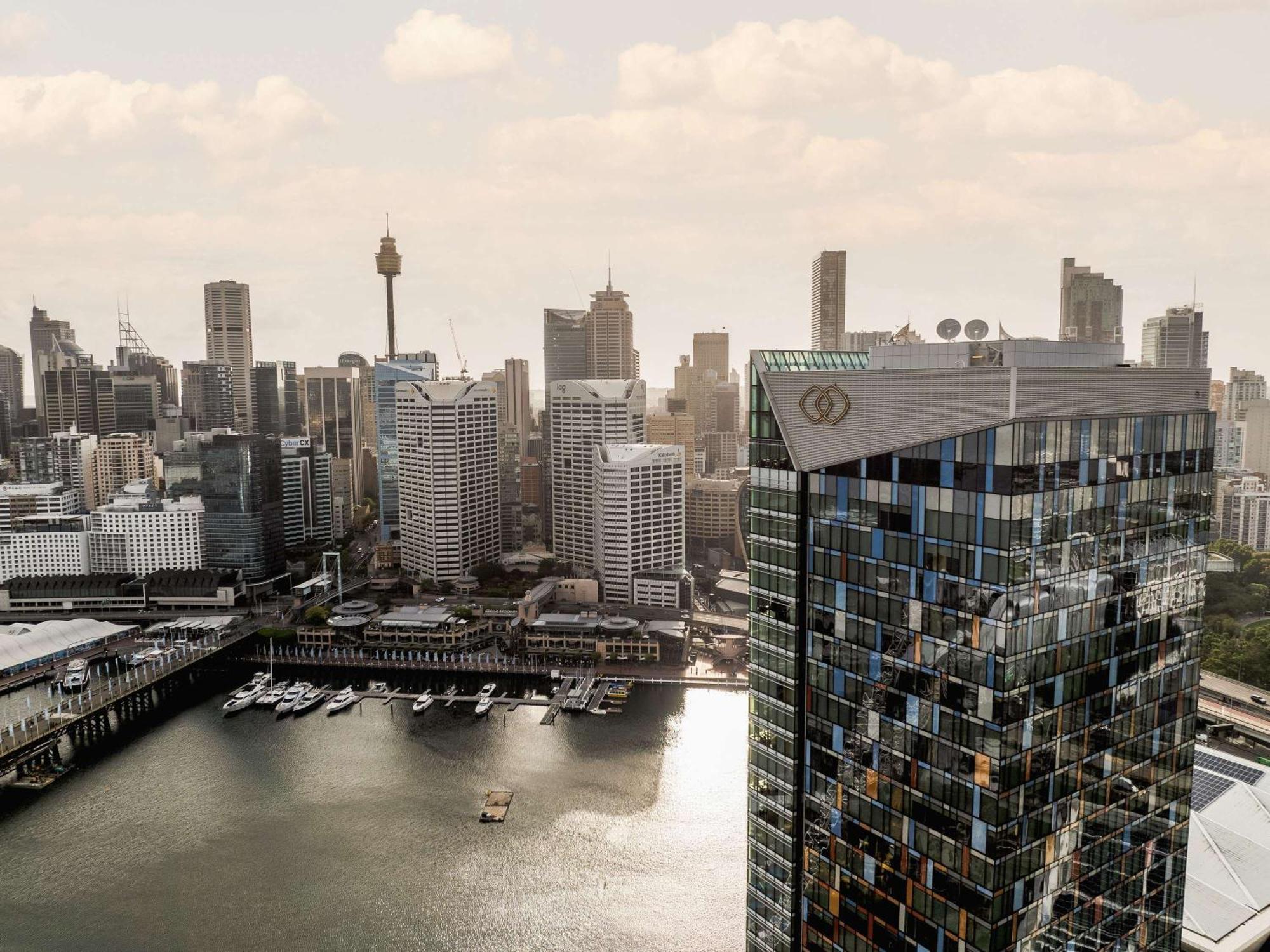 Sofitel Sydney Darling Harbour Hotel Exterior photo
