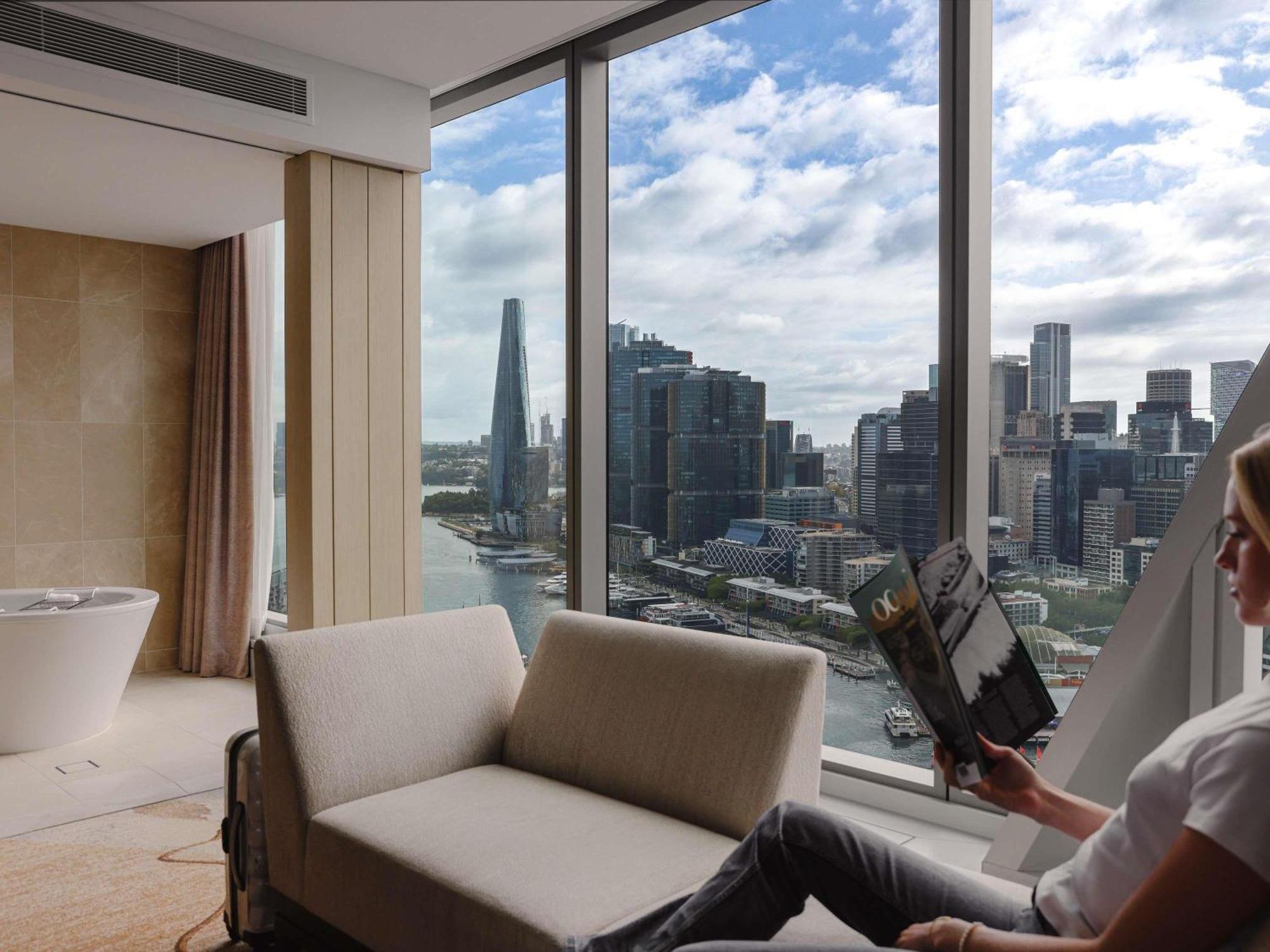 Sofitel Sydney Darling Harbour Hotel Exterior photo